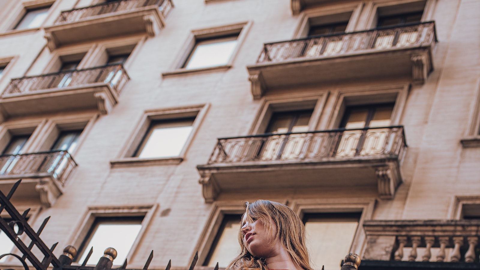 Effortless Elegance: Mastering Relaxed Fashion For A Laid-Back Lifestyle
